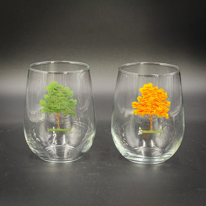 Maple Tree Engraved and Painted - 17 oz Stemless Wine Glass
