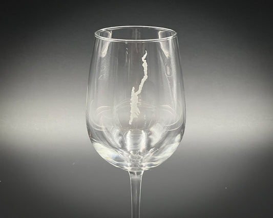 Lake George New York 18.5 oz Stemmed Wine Glass