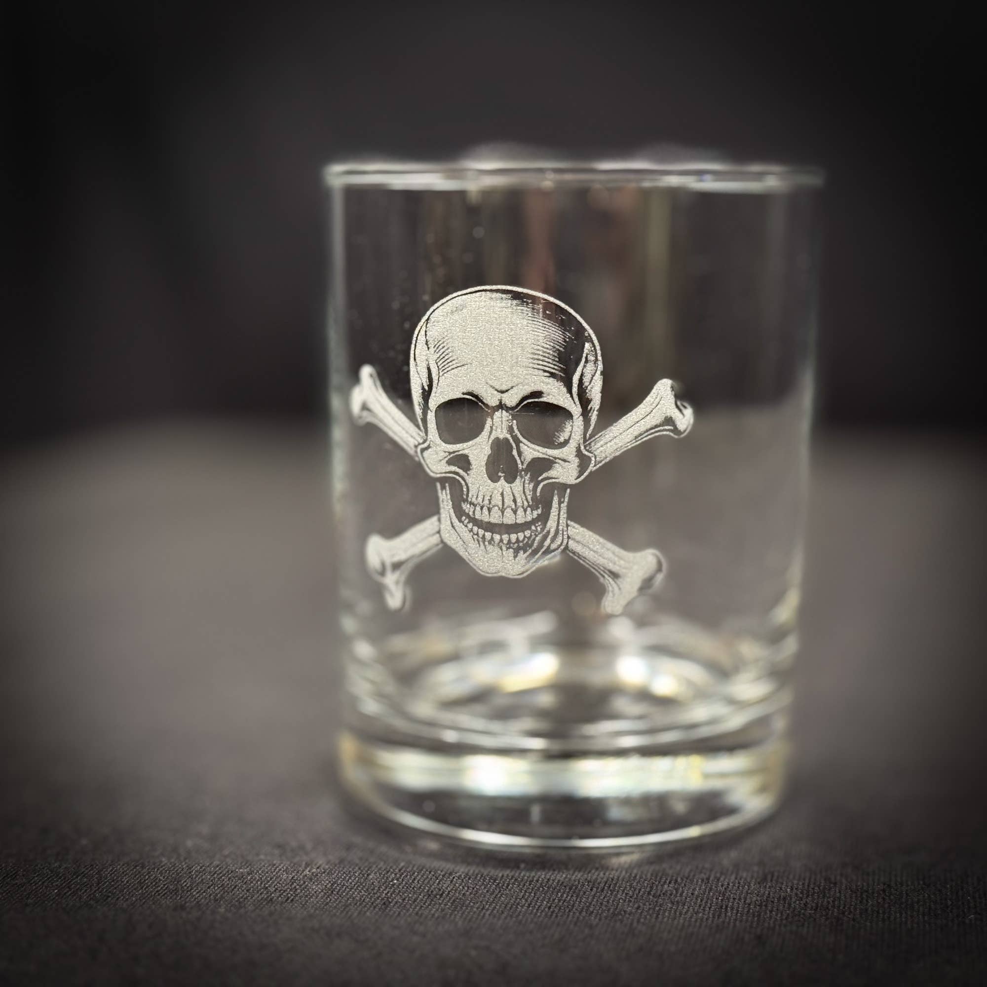 Skull and Crossbones Etched 14 oz Double Rocks