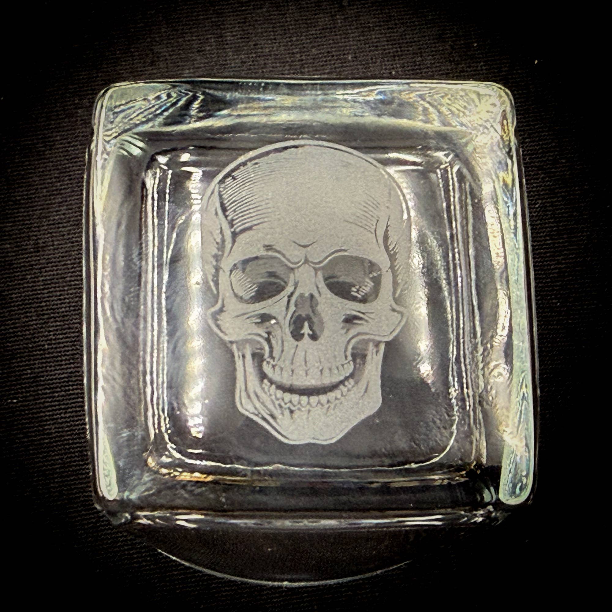 Skull - Bottom Etched 10 oz Square Rocks Glass