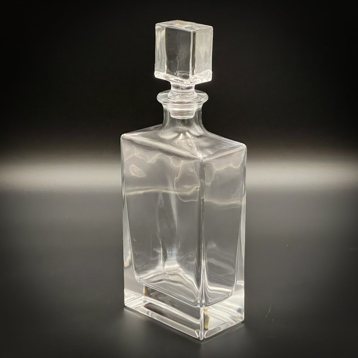 Compass - 810 ml Rectangle Whiskey Decanter