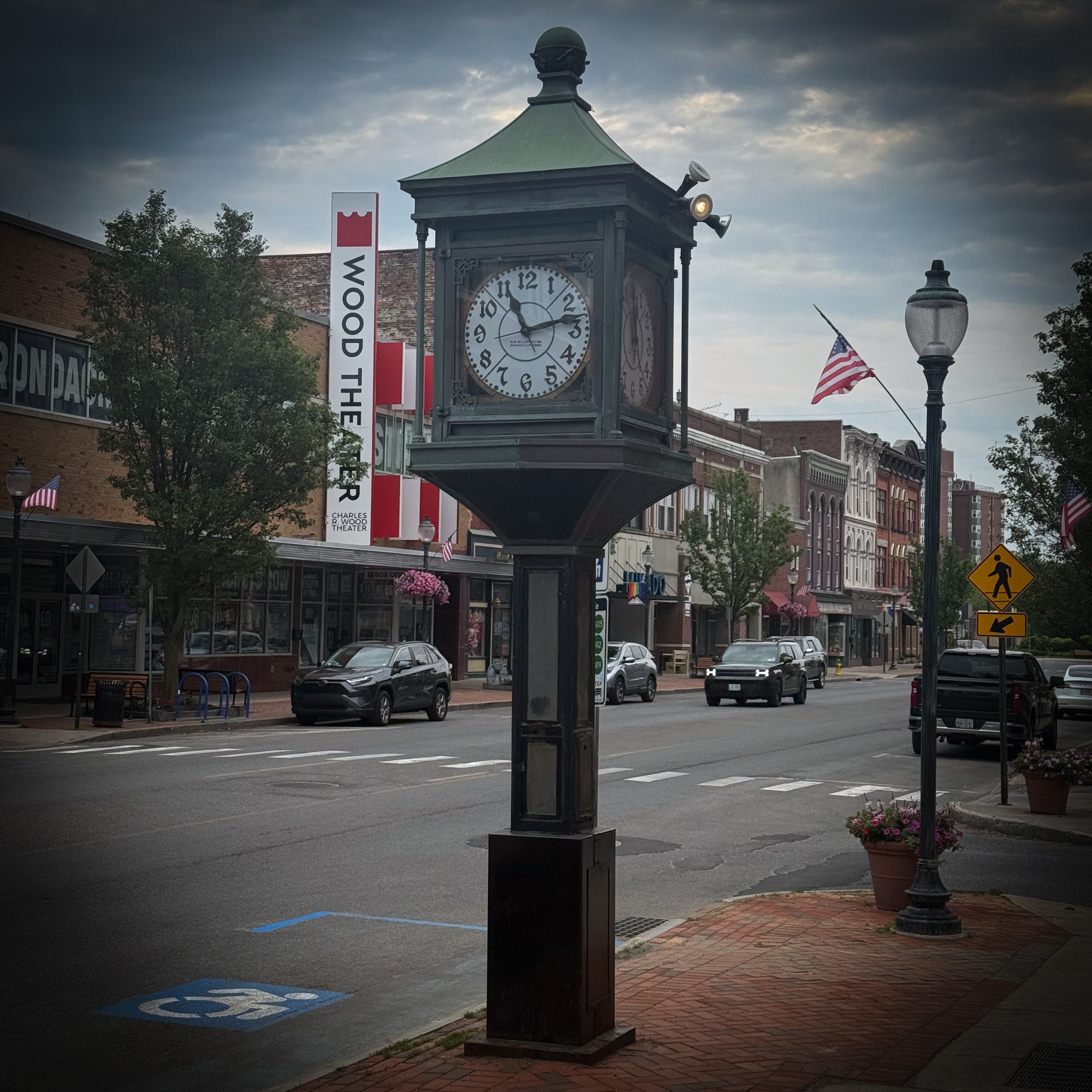 Glens Falls Clock Engraved Pint glass