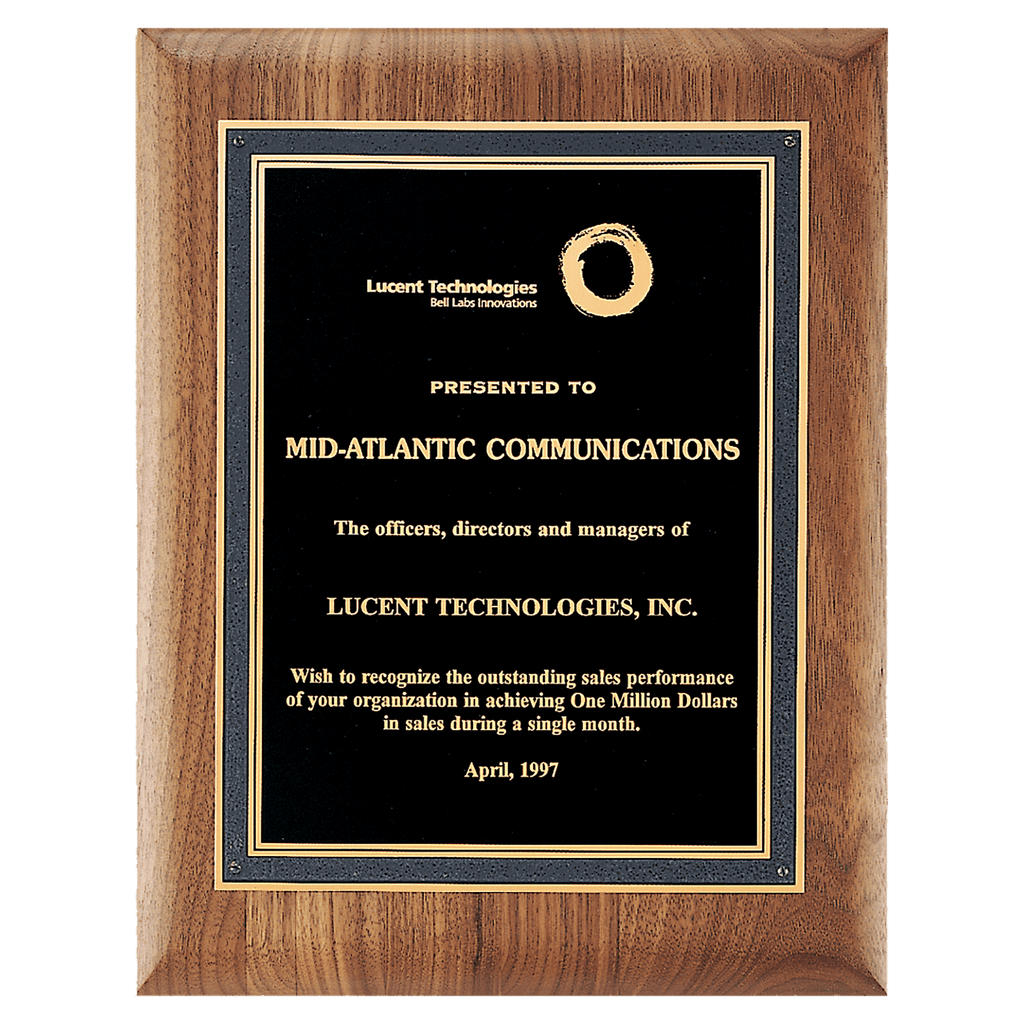 Walnut Plaque with Black/Gold Florentine Border Textured Black 2 8" x 10 1/2" American LaserFX Plate