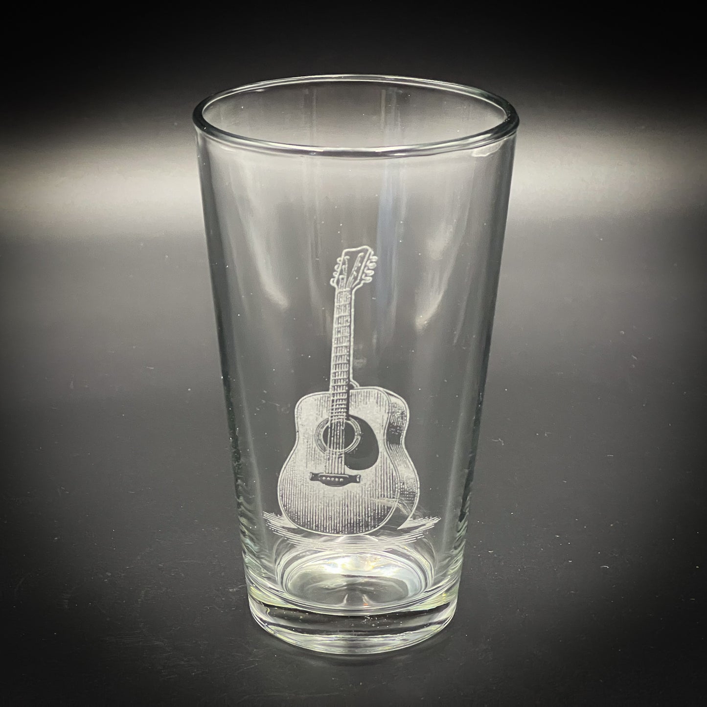 Acoustic Guitar - Pint glass