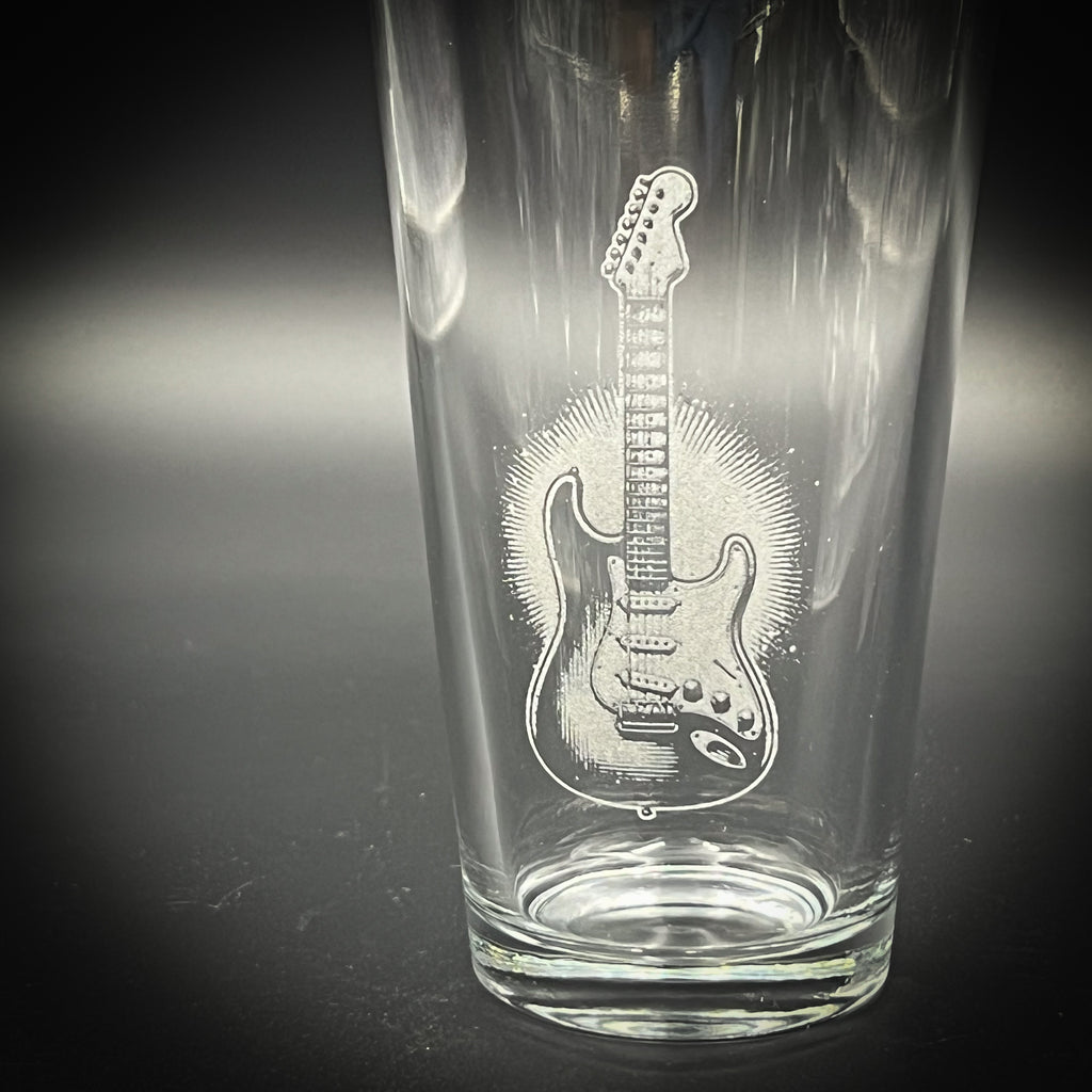 Electric Guitar Pint Glass – Durable Etched Drinking Glass For Music Lovers