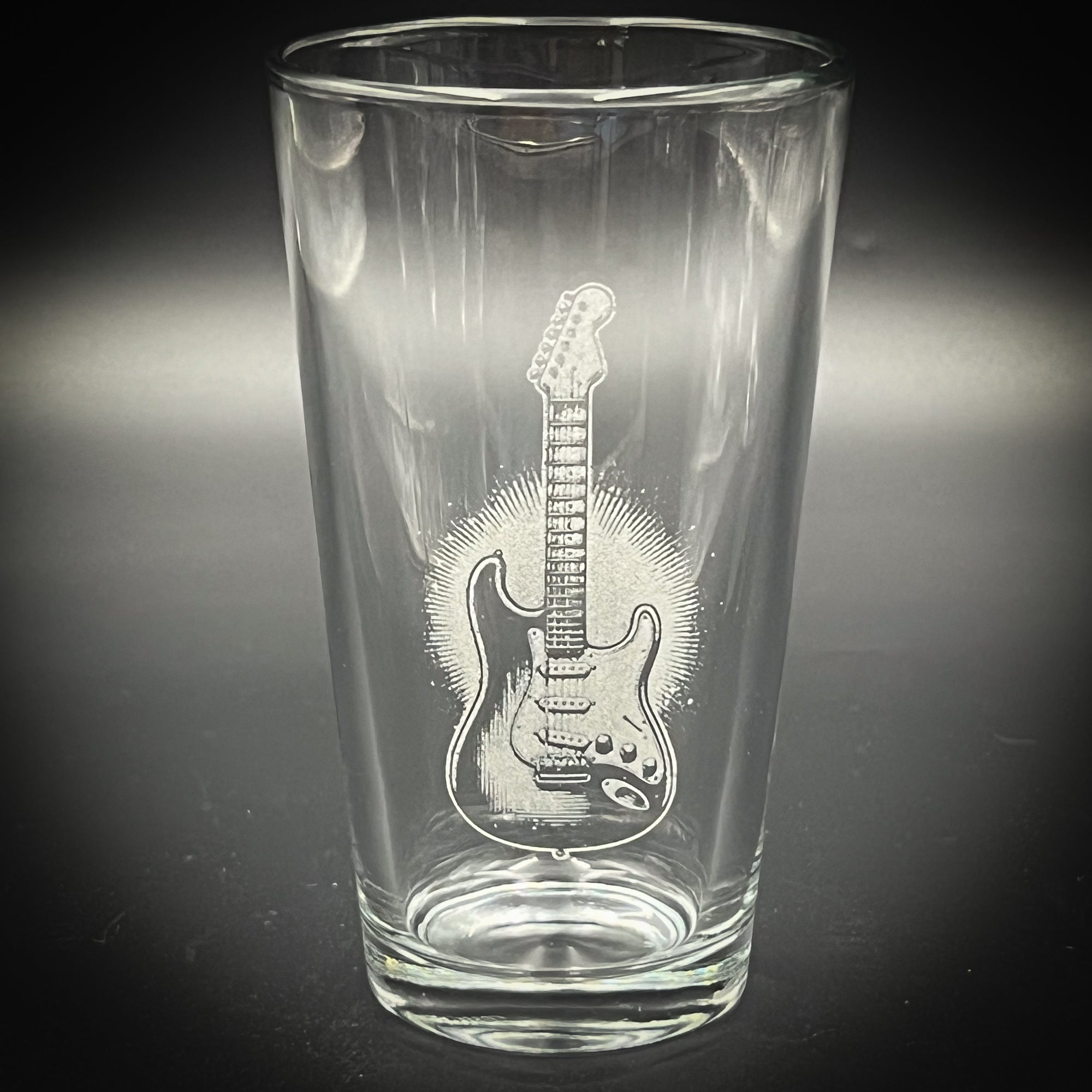 Electric Guitar Pint Glass – Durable Etched Drinking Glass For Music Lovers