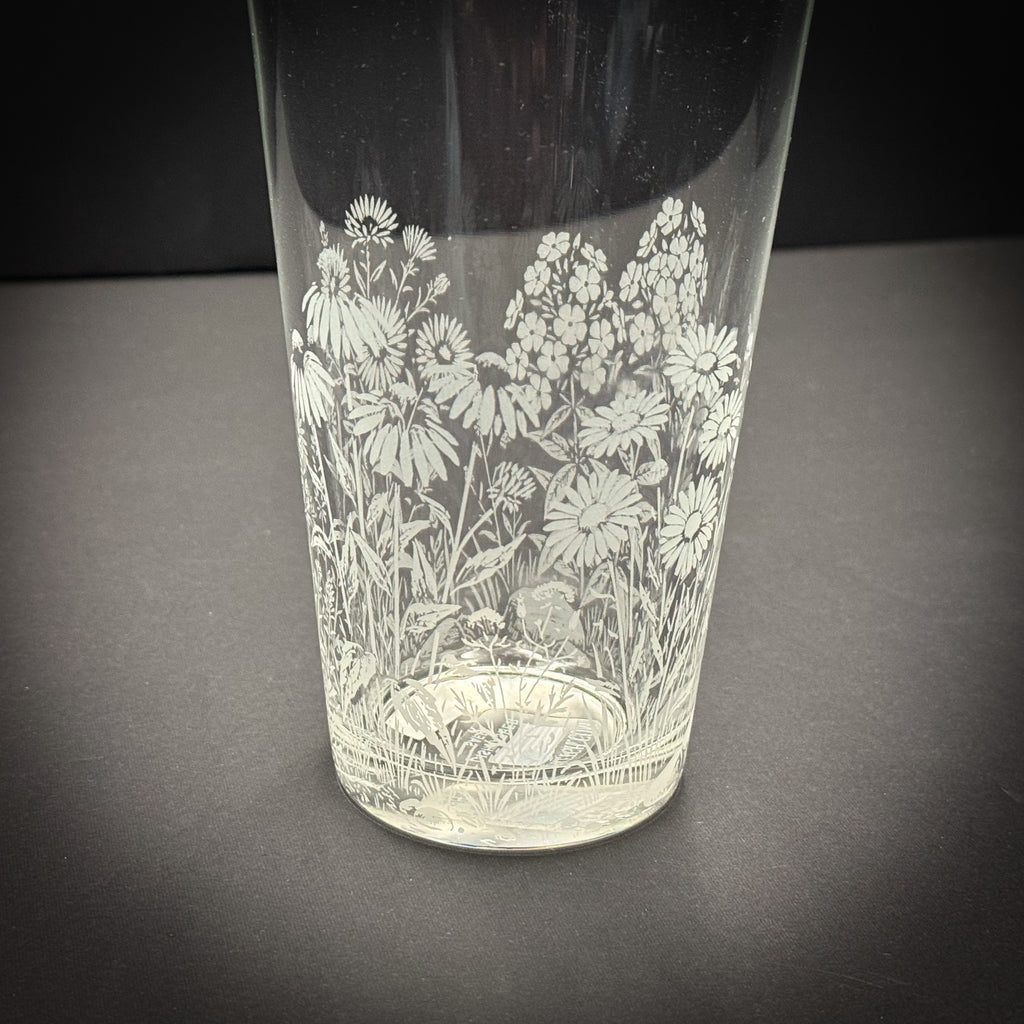 Wildflowers full wrap Pint Glass