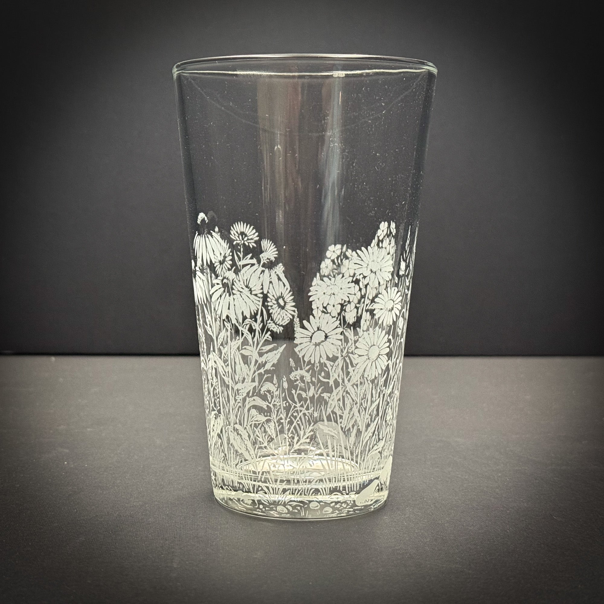 Wildflowers full wrap Pint Glass