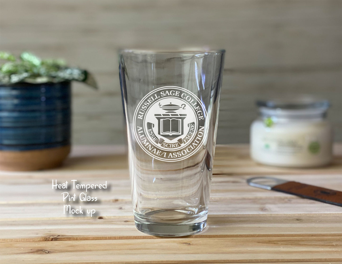 Russell Sage Alumnae/i seal  - Pint glass