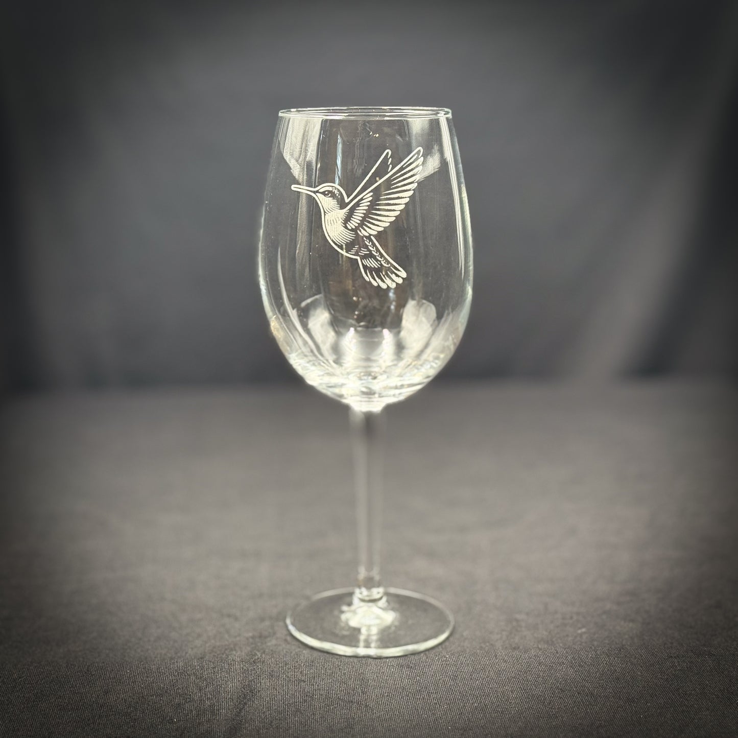 Hummingbird Vintage 19 oz Stemmed Wine Glass