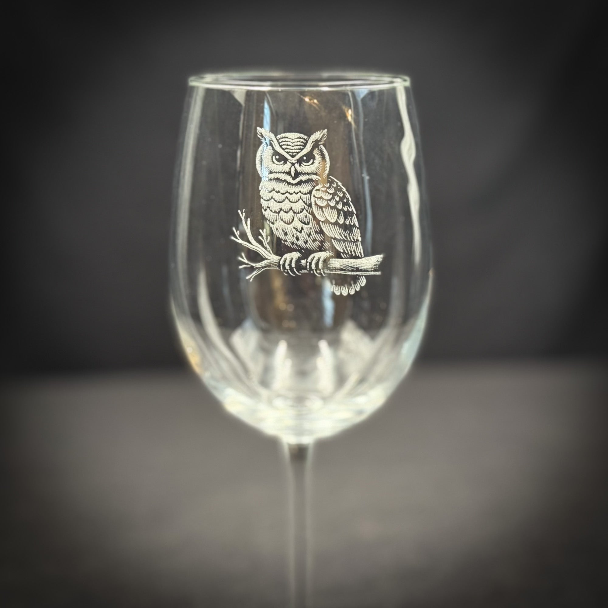 Owl - 19 oz Stemmed Wine Glass