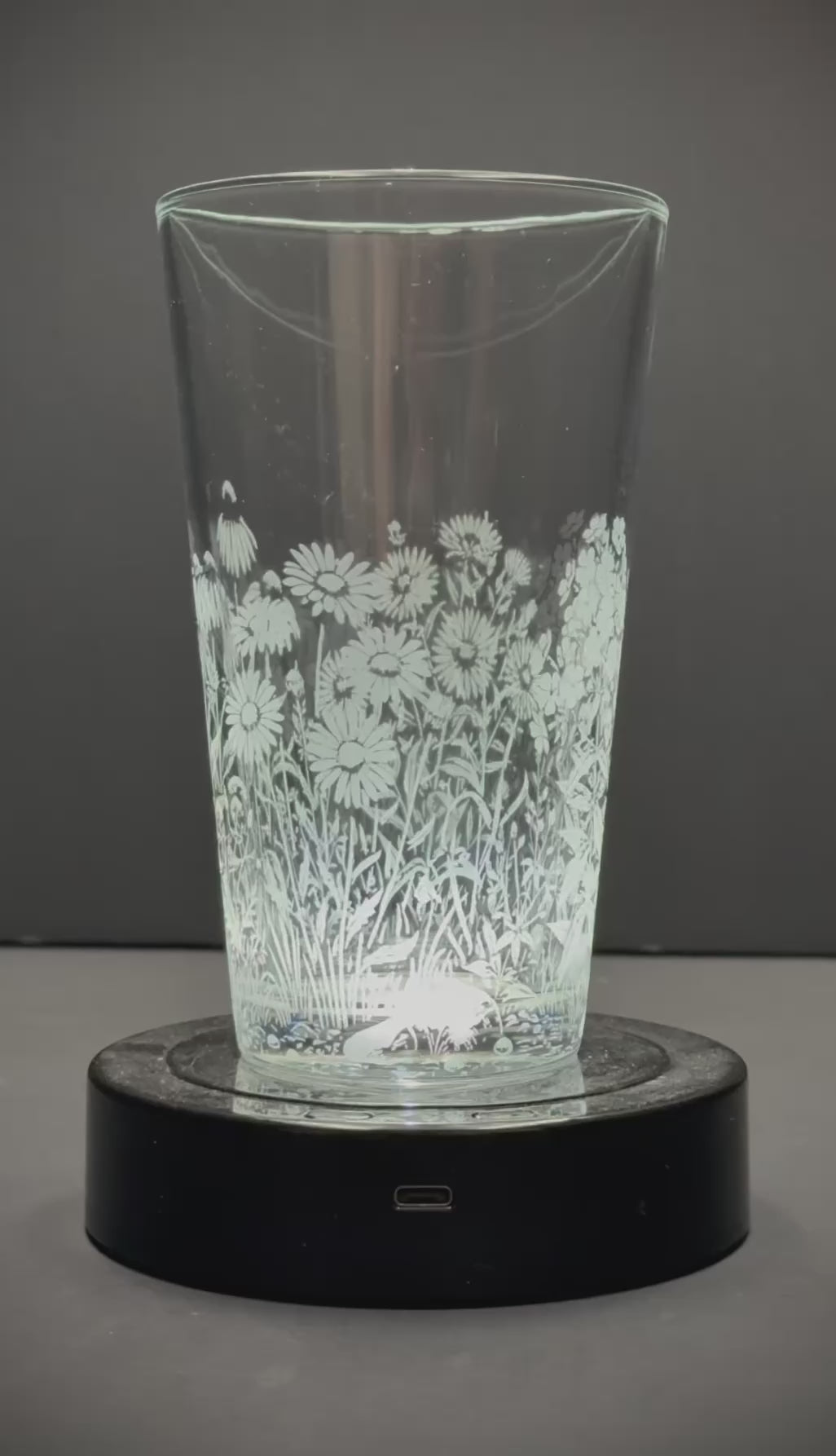 Wildflowers full wrap Pint Glass