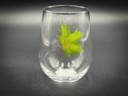 Summer Maple Leaf Engraved and Painted - 21 oz Stemless Wine Glass