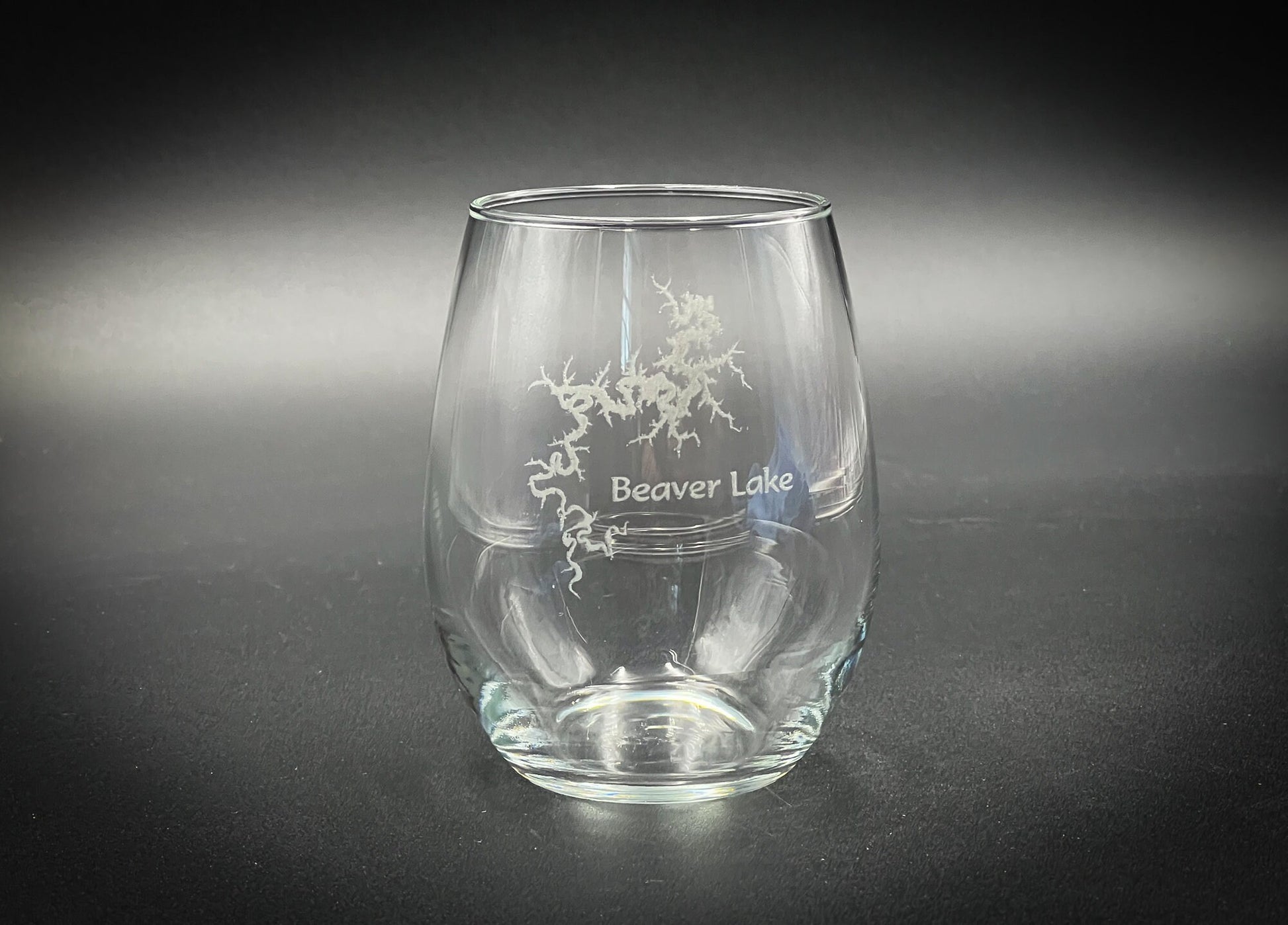 Beaver Lake Arkansas - Etched 15 oz Stemless Wine Glass