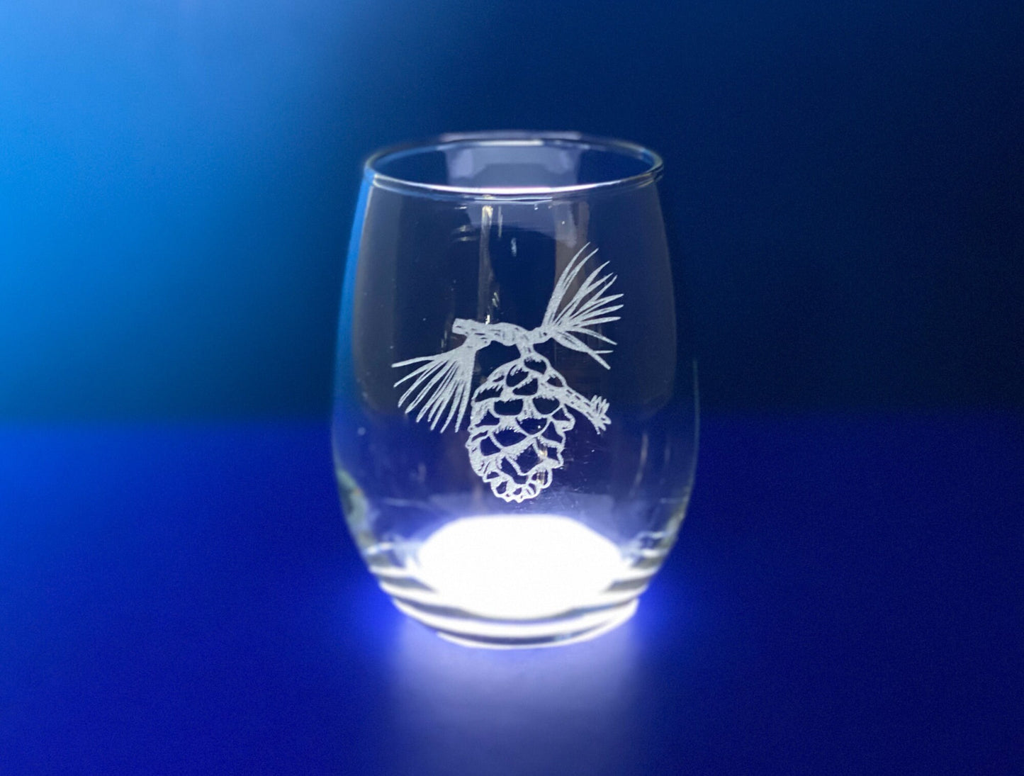 Pinecone - Etched 15 oz Stemless Wine Glass